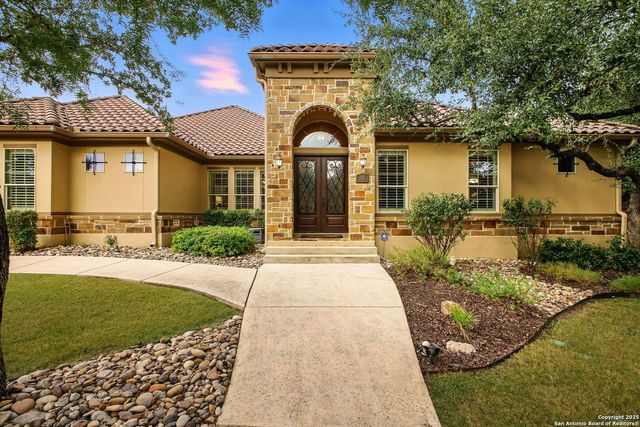 135 Penns Way, Shavano Park, TX 78231