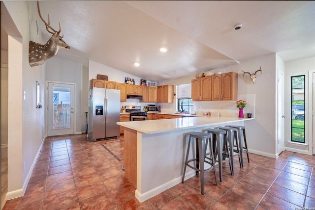 226 EDGE AVE, San Antonio, TX 78223