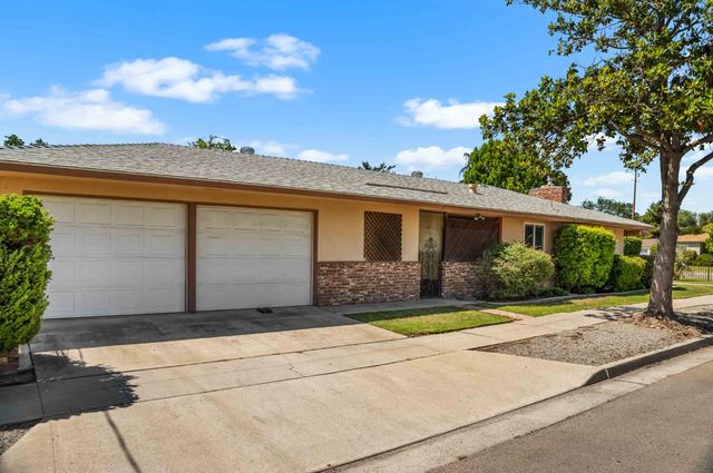 2244 E Princeton Avenue, Fresno, CA 93703
