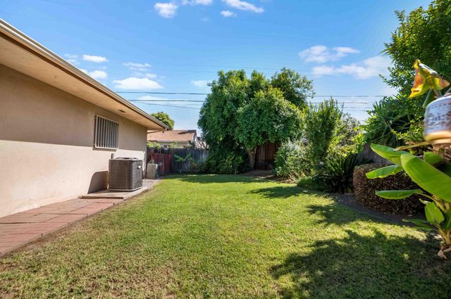 2244 E Princeton Avenue, Fresno, CA 93703