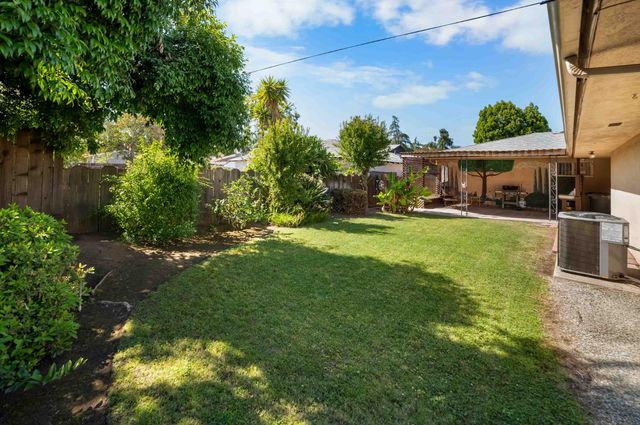2244 E Princeton Avenue, Fresno, CA 93703