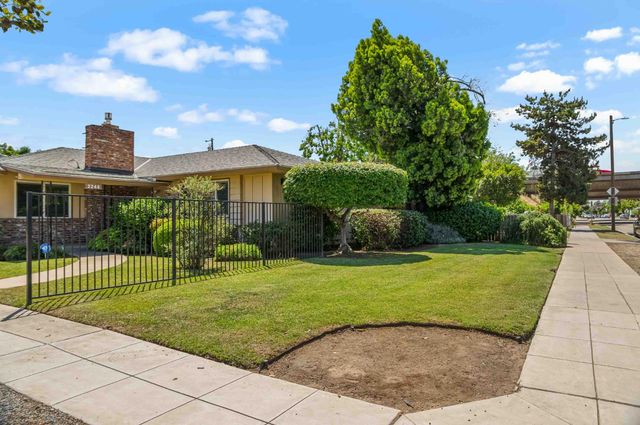 2244 E Princeton Avenue, Fresno, CA 93703