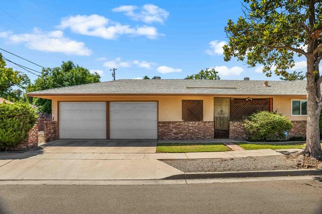 2244 E Princeton Avenue, Fresno, CA 93703