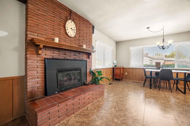 2244 E Princeton Avenue, Fresno, CA 93703