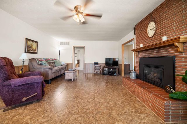 2244 E Princeton Avenue, Fresno, CA 93703