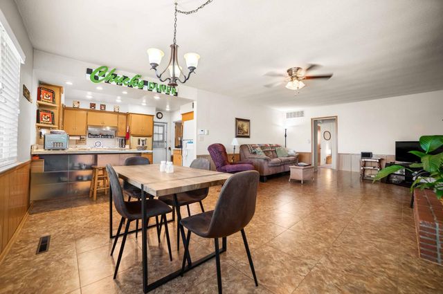 2244 E Princeton Avenue, Fresno, CA 93703