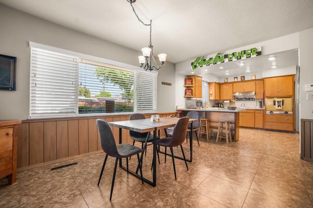2244 E Princeton Avenue, Fresno, CA 93703