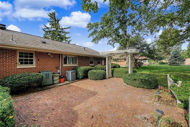 314 Beckenham Road, Englewood, OH 45322