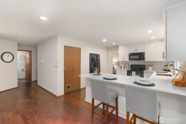 13920 101st Place NE, Kirkland, WA 98034