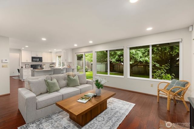 13920 101st Place NE, Kirkland, WA 98034