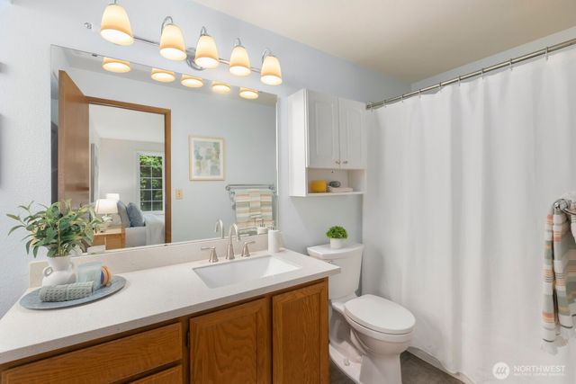13920 101st Place NE, Kirkland, WA 98034