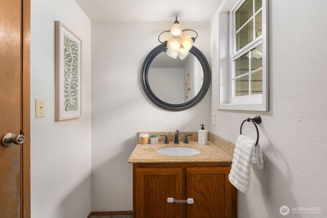 13920 101st Place NE, Kirkland, WA 98034