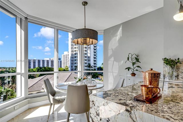 21150 Point Pl 702, Aventura, FL 33180