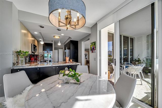 21150 Point Pl 702, Aventura, FL 33180