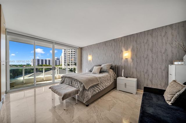 21150 Point Pl 702, Aventura, FL 33180