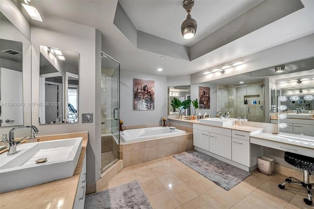 21150 Point Pl 702, Aventura, FL 33180