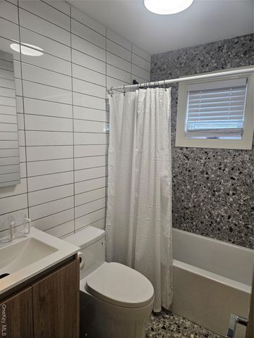 344 bayview, Inwood, NY 11096