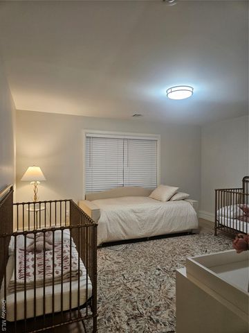 344 bayview, Inwood, NY 11096