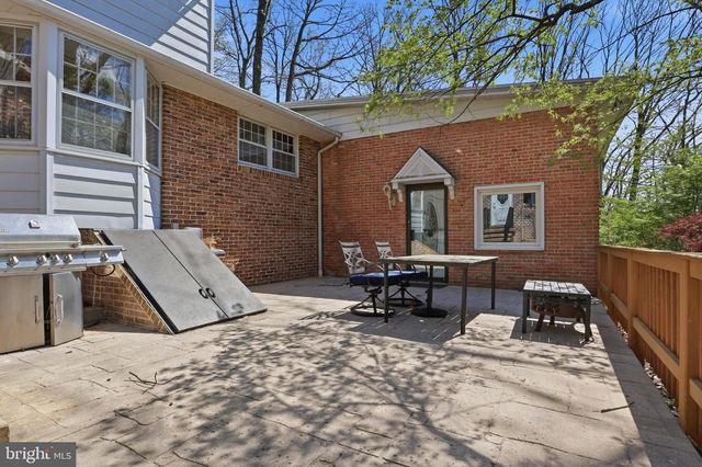 4041 ROBINHOOD, York, PA 17408