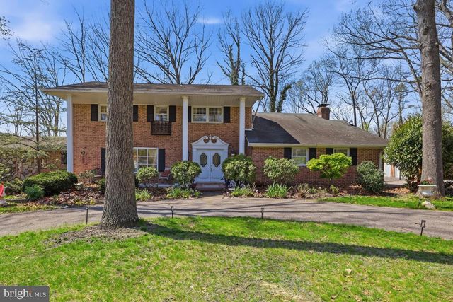 4041 ROBINHOOD, York, PA 17408
