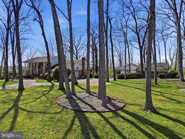 4041 ROBINHOOD, York, PA 17408