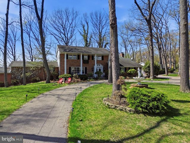 4041 ROBINHOOD, York, PA 17408