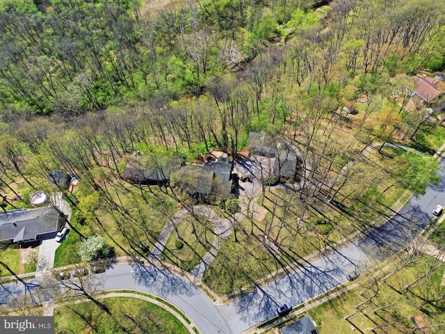 4041 ROBINHOOD, York, PA 17408