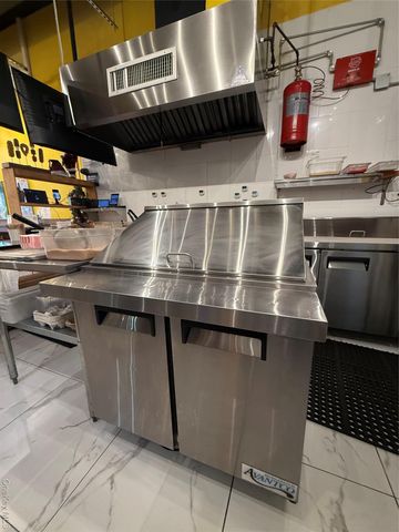 84-06 37th Ave, Jackson Heights, NY 11342