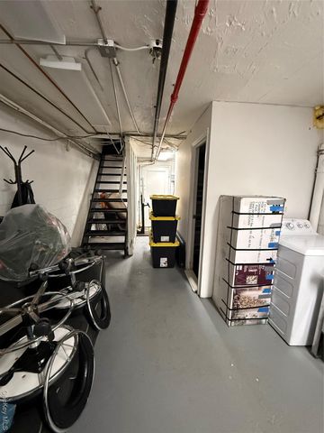 84-06 37th Ave, Jackson Heights, NY 11342