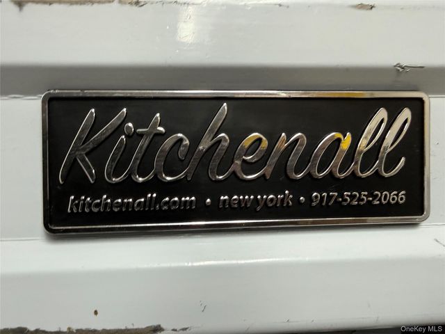 84-06 37th Ave, Jackson Heights, NY 11342