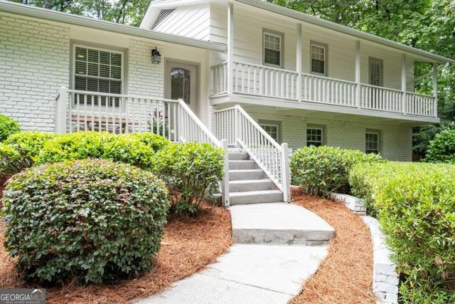 90 Angus Trail, Atlanta, GA 30328