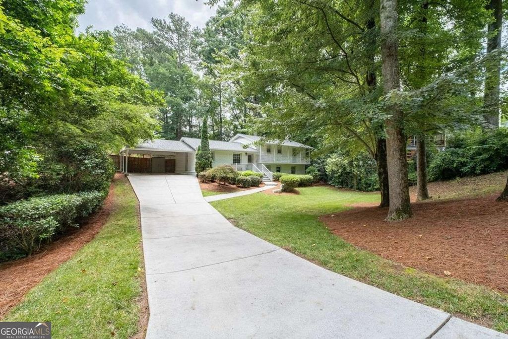 90 Angus Trail, Atlanta, GA 30328