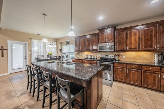 309 Garden Path Lane, Mansfield, TX 76063