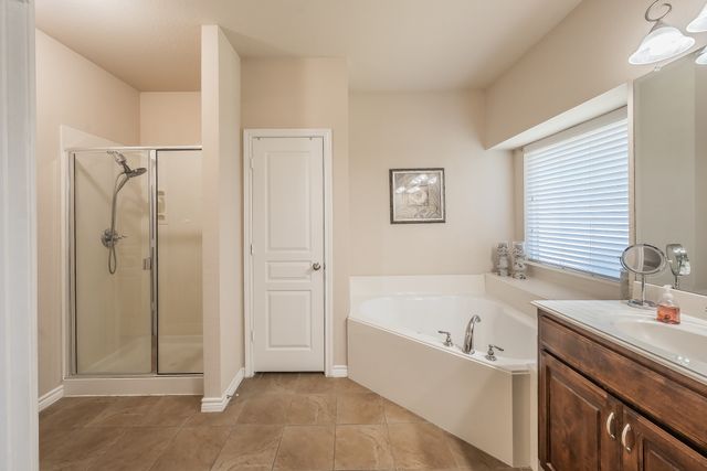 309 Garden Path Lane, Mansfield, TX 76063