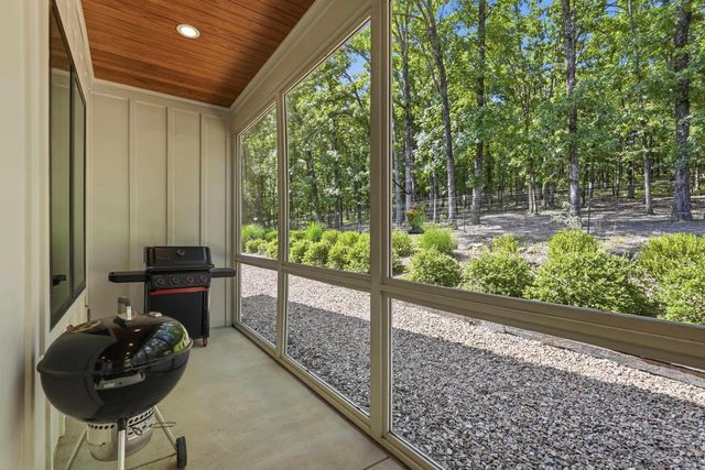 49 Goshen Valley Dr, Mayflower, AR 72106