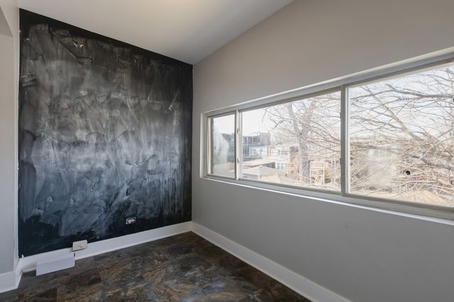 7140 S Eberhart Avenue, Chicago, IL 60619