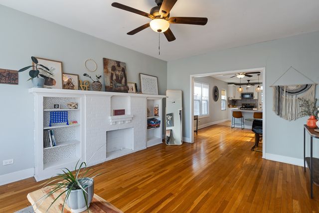 7140 S Eberhart Avenue, Chicago, IL 60619