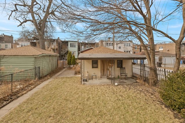 7140 S Eberhart Avenue, Chicago, IL 60619