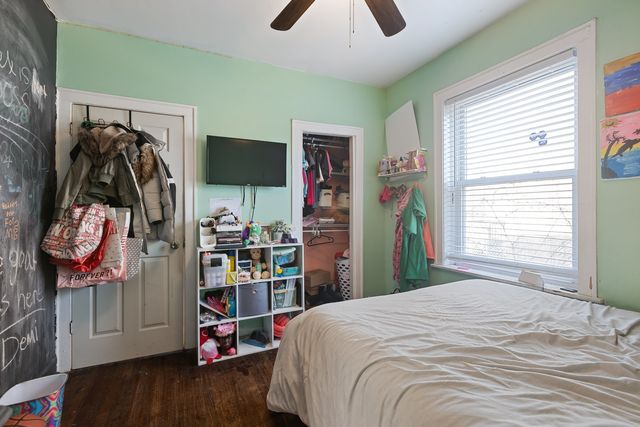 7140 S Eberhart Avenue, Chicago, IL 60619