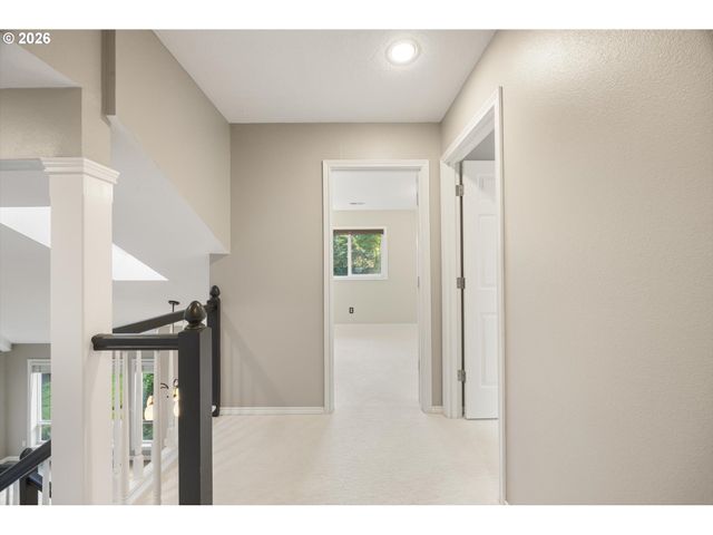 17226 Tualatin St, Lake Oswego, OR 97035