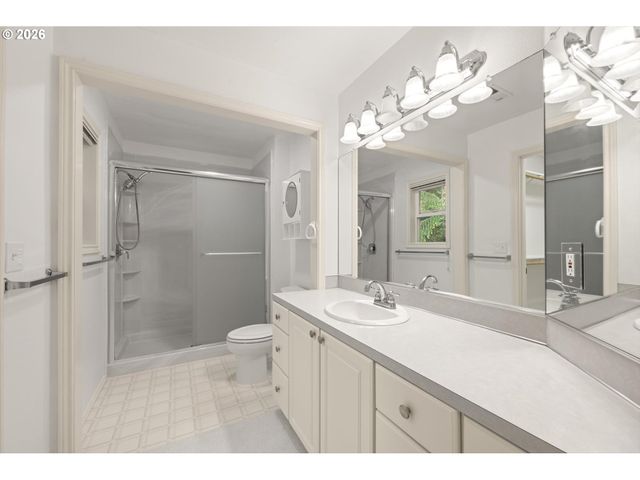 17226 Tualatin St, Lake Oswego, OR 97035