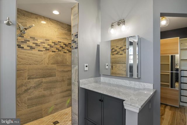 22 FAIRWAY BLVD, Monroe Township, NJ 08831