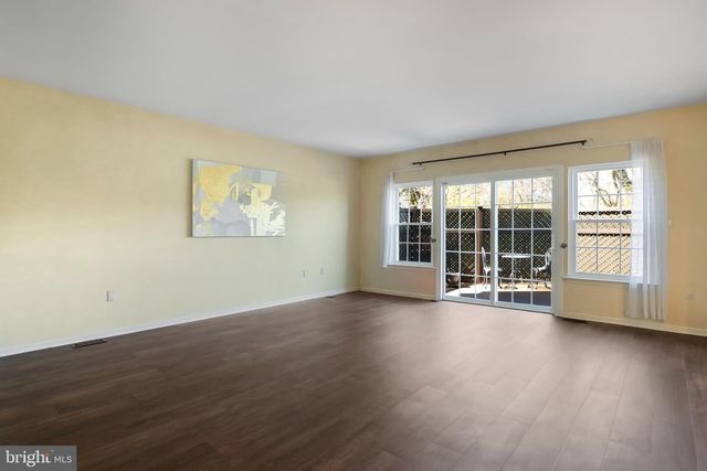 22 FAIRWAY BLVD, Monroe Township, NJ 08831