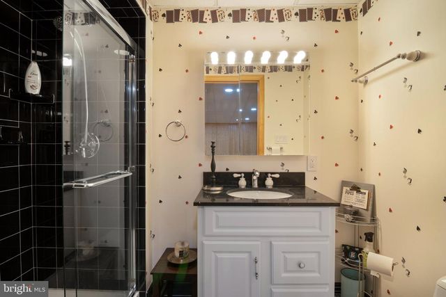 22 FAIRWAY BLVD, Monroe Township, NJ 08831