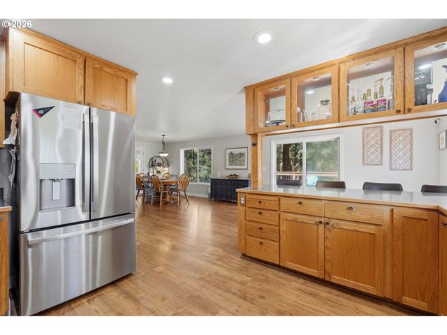 23032 Ne HAGEY Rd, Dundee, OR 97115