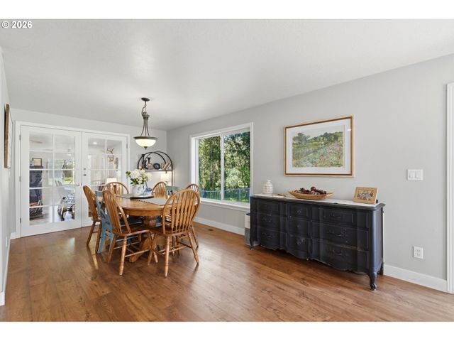 23032 Ne HAGEY Rd, Dundee, OR 97115