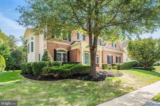 5505 CROFTON GREEN DR, Fairfax, VA 22030