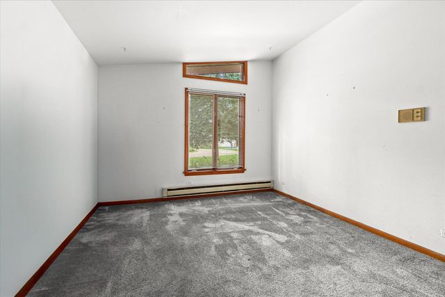 3S984 Oakland Lane, North Aurora, IL 60542