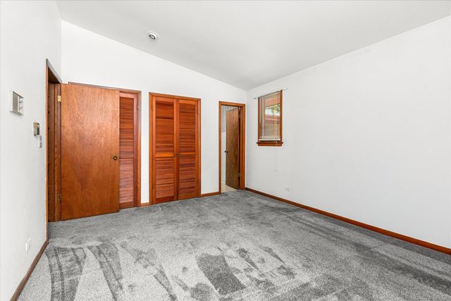 3S984 Oakland Lane, North Aurora, IL 60542