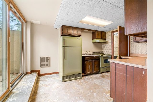 3S984 Oakland Lane, North Aurora, IL 60542